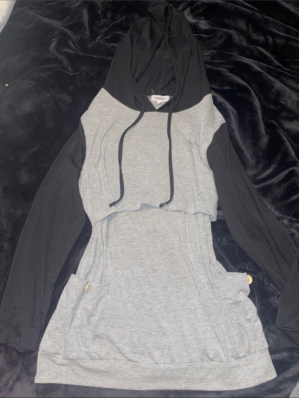 Two-Tone Gray & Black Hooded Nursing long sleeve shirt
